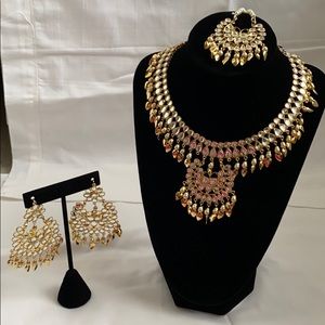Indian / punjabi jewelry: gold finish